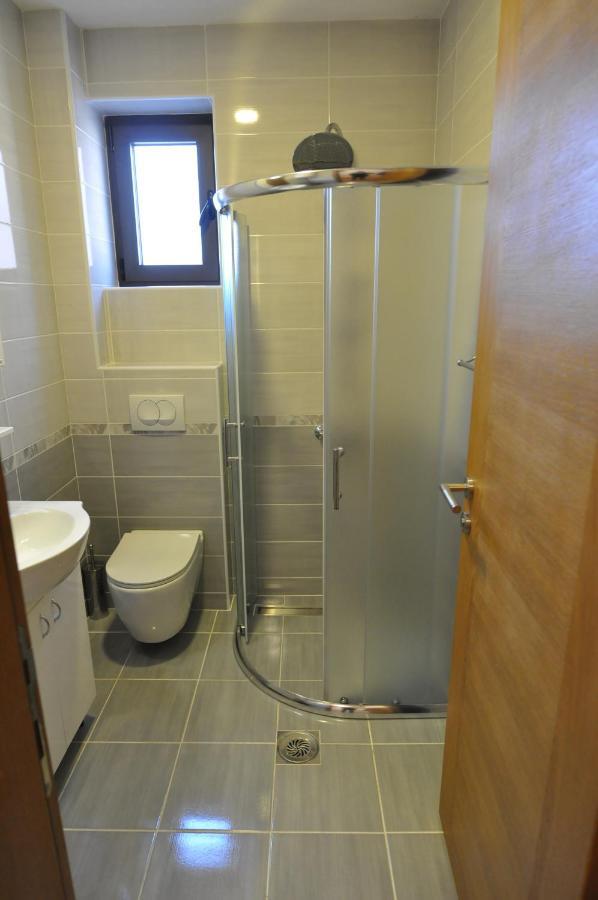 Alex 2 Apartman Vrnjačka Banja Δωμάτιο φωτογραφία